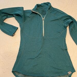 Patagonia pullover lightweight warmth size M